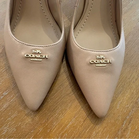 Coach ALLIE Beige Nude Leather Slingback Pump Stiletto Logo On Toe Luxury - Picture 3 of 14